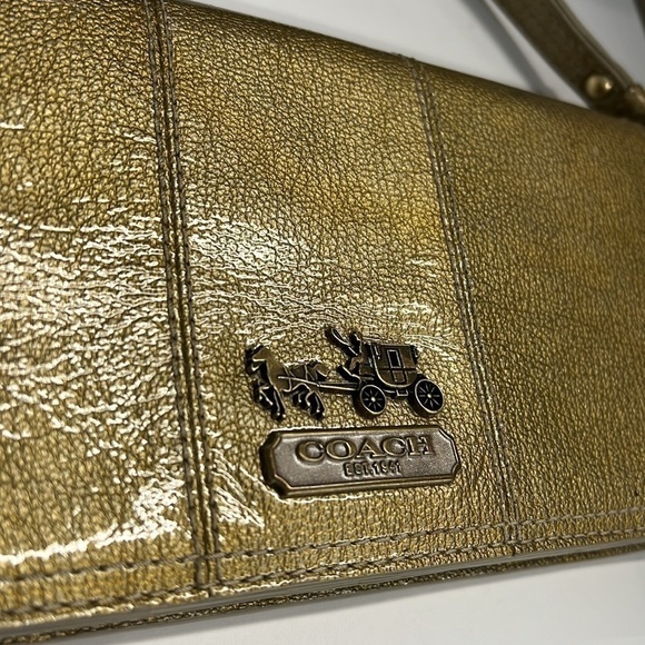 Coach Large Gold Patent Leather Clutch Wristlet Wallet Purse - Picture 5 of 13